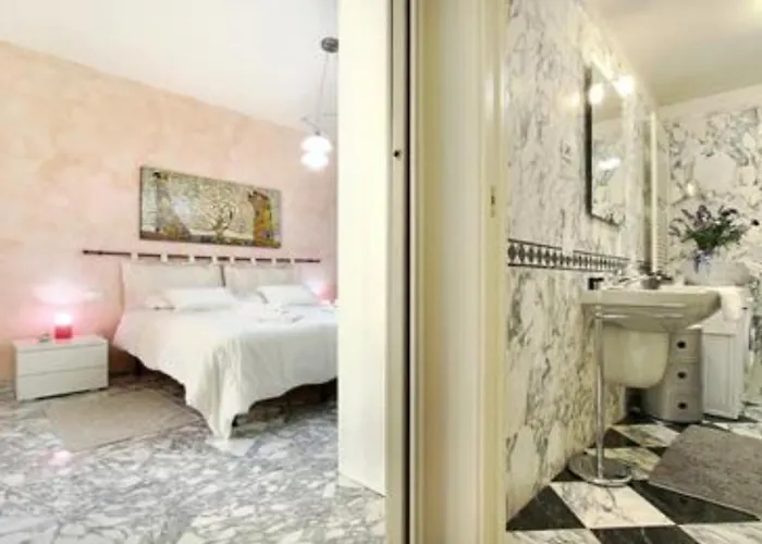 Leonardo Al Duomo - Charming Italy Tour Apartmán