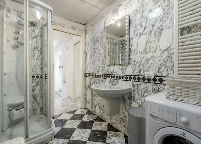 Leonardo Al Duomo - Charming Italy Tour